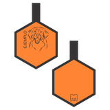 Placa de identificacion para mascotas naranja con ilustracion personalizada en forma de hexagono.
