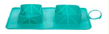 Comedero portátil para perros de silicona con dos recipientes para agua y alimento. Ideal para viajes, paseos y aventuras con tu mascota.