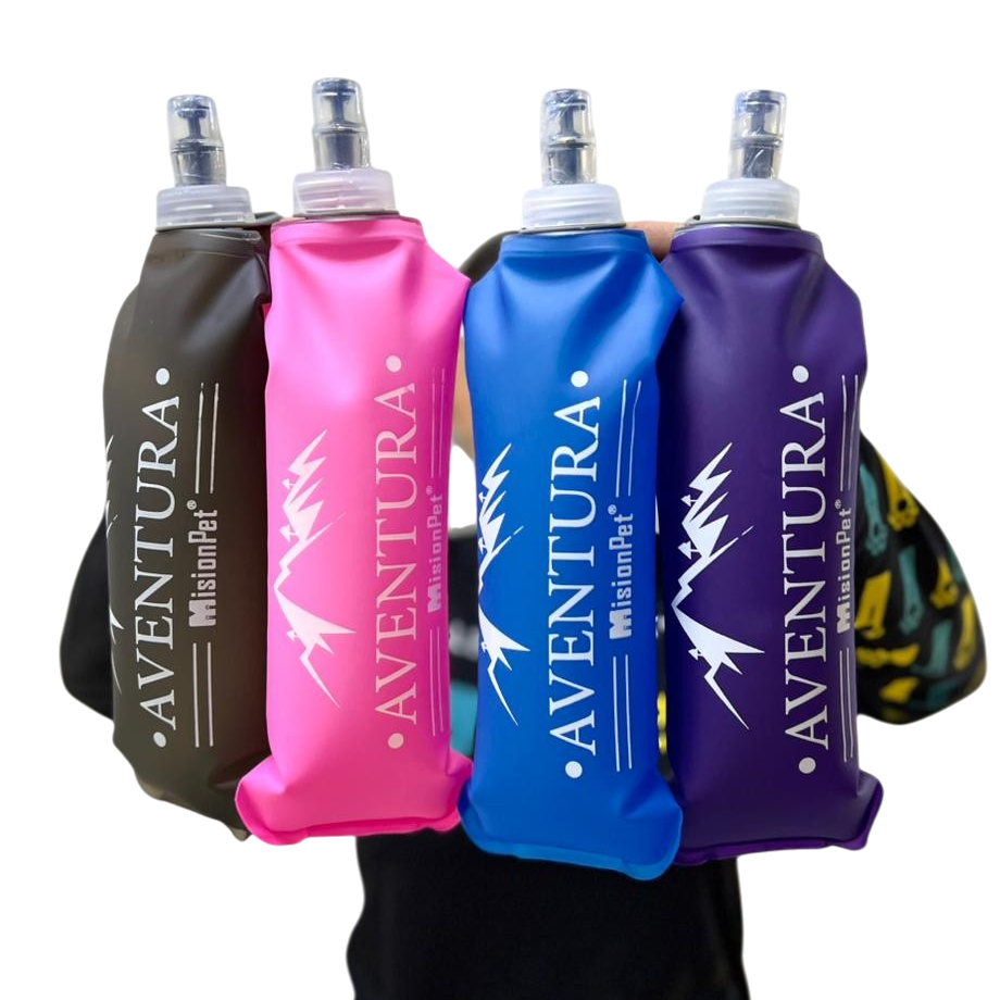 Botellas plegables para mascotas Aventura MissionPet en colores negro, rosa, azul y morado