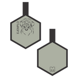 Placa de identificacion para mascotas gris con ilustracion personalizada en forma de hexagono